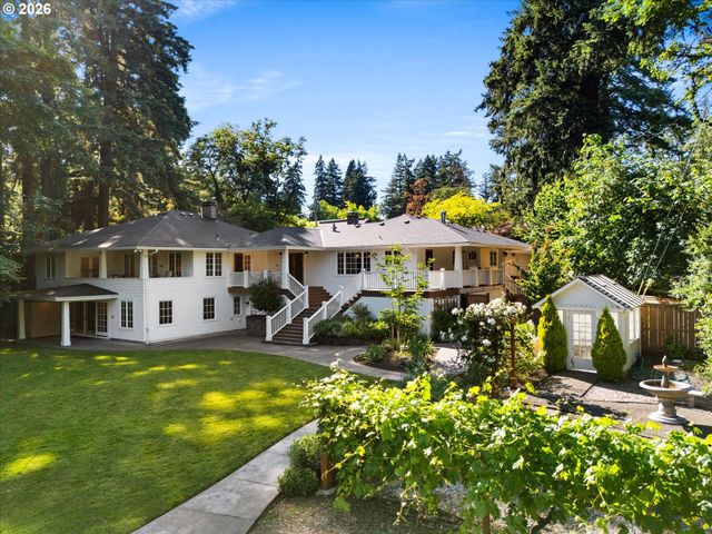 3920 UPPER Dr, Lake Oswego, OR 97035