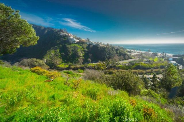 21711 Wesley Drive A, Laguna Beach, CA 92651
