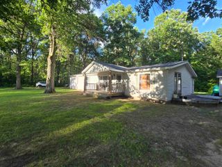 1867 S Five Mile Road, Midland, MI 48640