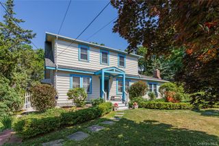 65 Hedges Road, East Patchogue, NY 11772