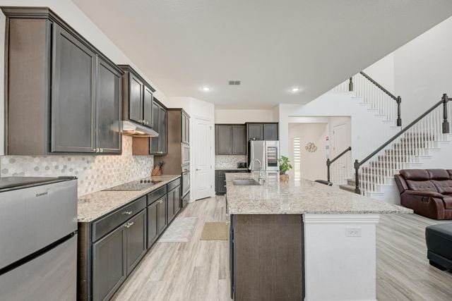 101 Caponi Fish LN, Hutto, TX 78634