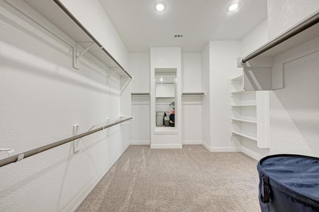 101 Caponi Fish LN, Hutto, TX 78634