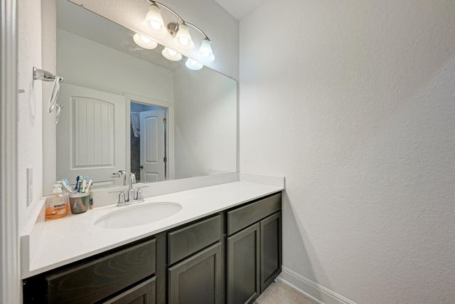 101 Caponi Fish LN, Hutto, TX 78634