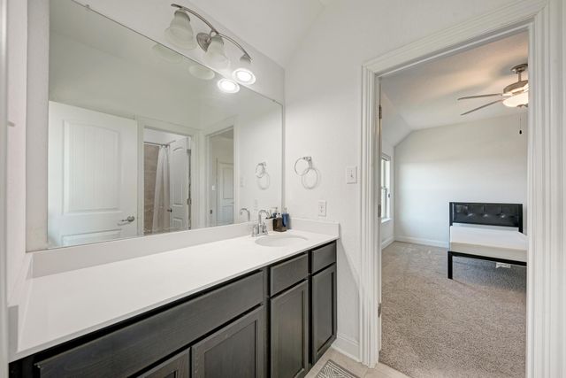101 Caponi Fish LN, Hutto, TX 78634