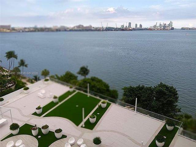 770 Claughton Island Dr 911, Miami, FL 33131