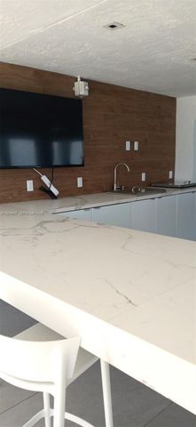 770 Claughton Island Dr 911, Miami, FL 33131