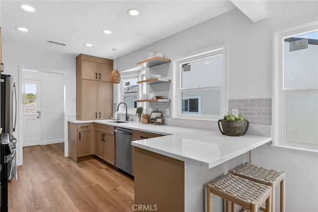 6133 W 83rd, Los Angeles, CA 90045