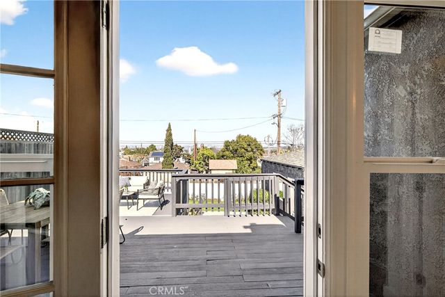 6133 W 83rd, Los Angeles, CA 90045