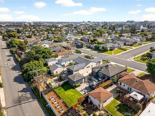 6133 W 83rd, Los Angeles, CA 90045