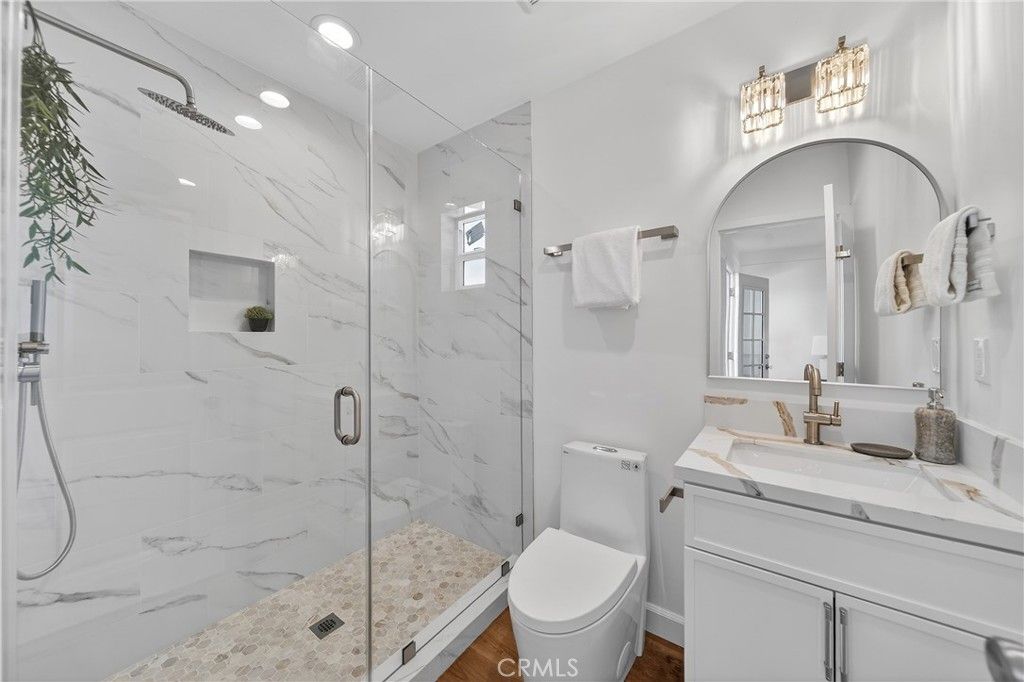 Image 32 of property listing at 6133 W 83rd, Los Angeles, CA 90045