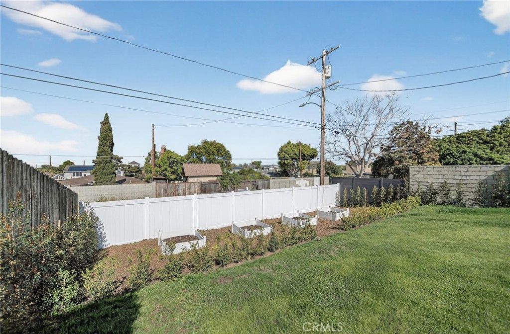 Image 43 of property listing at 6133 W 83rd, Los Angeles, CA 90045