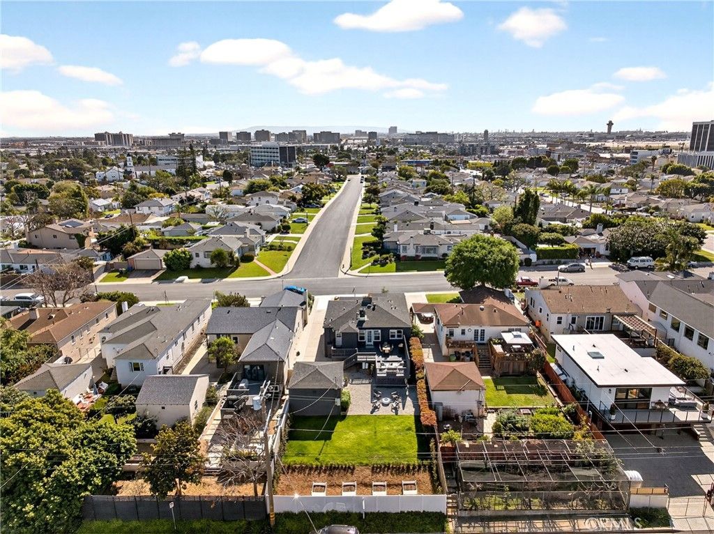 Image 47 of property listing at 6133 W 83rd, Los Angeles, CA 90045