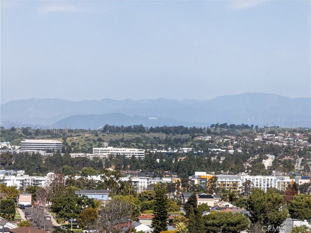 Image 49 of property listing at 6133 W 83rd, Los Angeles, CA 90045