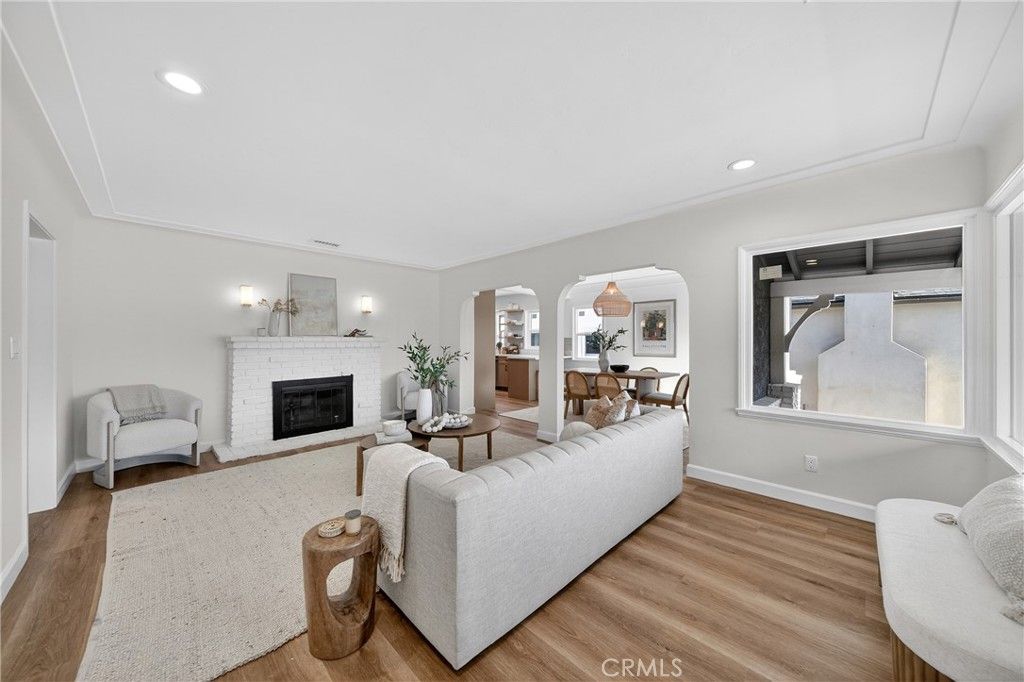 Image 5 of property listing at 6133 W 83rd, Los Angeles, CA 90045