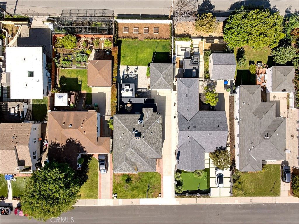 Image 50 of property listing at 6133 W 83rd, Los Angeles, CA 90045