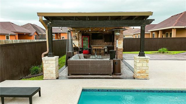 1305 Mountain Road, Mission, TX 78573