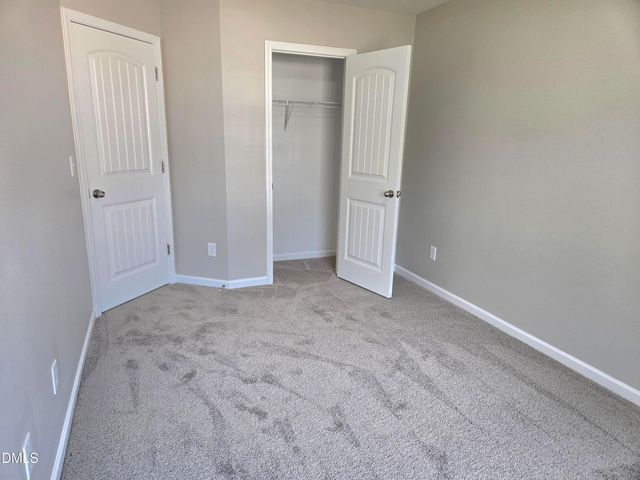 72 E Grove Point Drive, Clayton, NC 27527