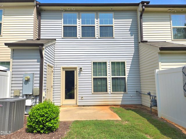72 E Grove Point Drive, Clayton, NC 27527