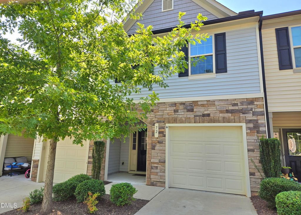 72 E Grove Point Drive, Clayton, NC 27527