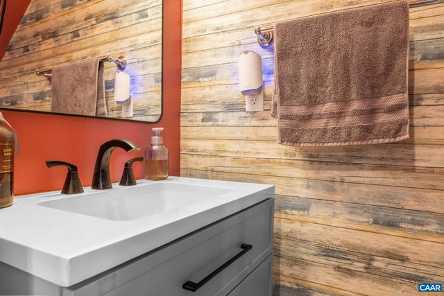 1202 MATTHEW MILL RD, Ruckersville, VA 22968