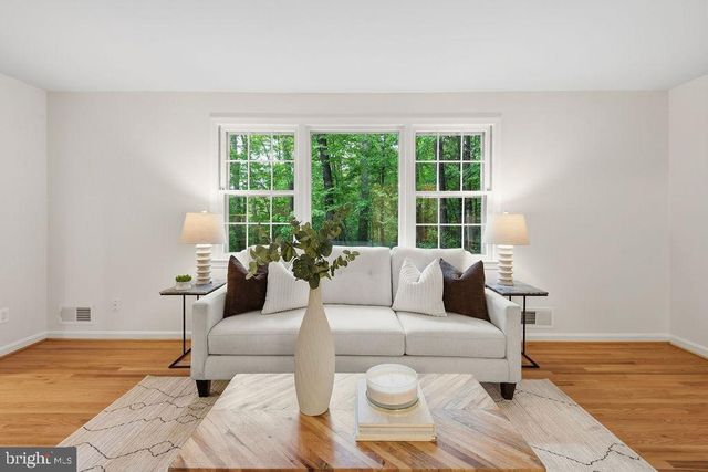 2302 SHORT RIDGE RD, Reston, VA 20191
