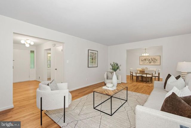 2302 SHORT RIDGE RD, Reston, VA 20191