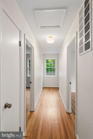 2302 SHORT RIDGE RD, Reston, VA 20191