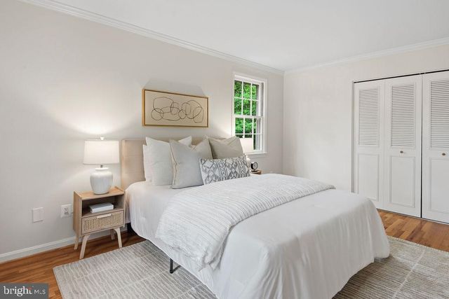 2302 SHORT RIDGE RD, Reston, VA 20191