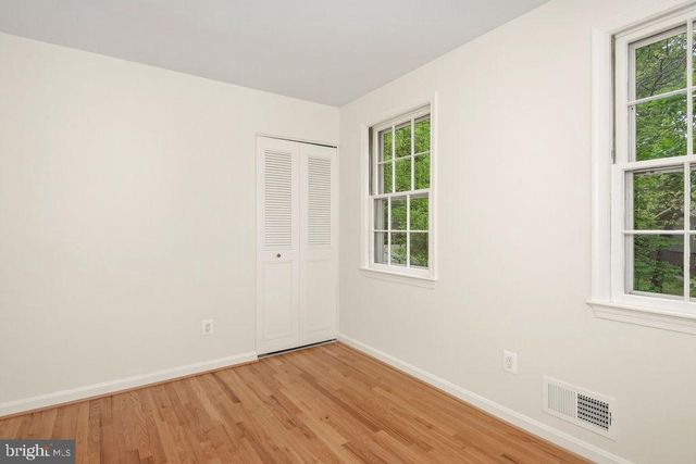 2302 SHORT RIDGE RD, Reston, VA 20191