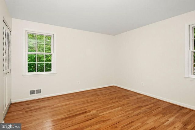 2302 SHORT RIDGE RD, Reston, VA 20191