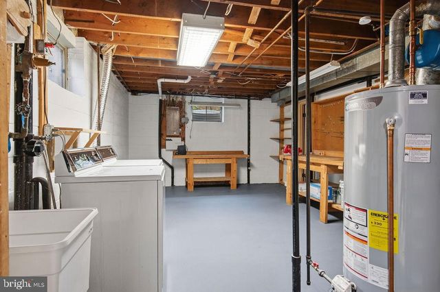 2302 SHORT RIDGE RD, Reston, VA 20191