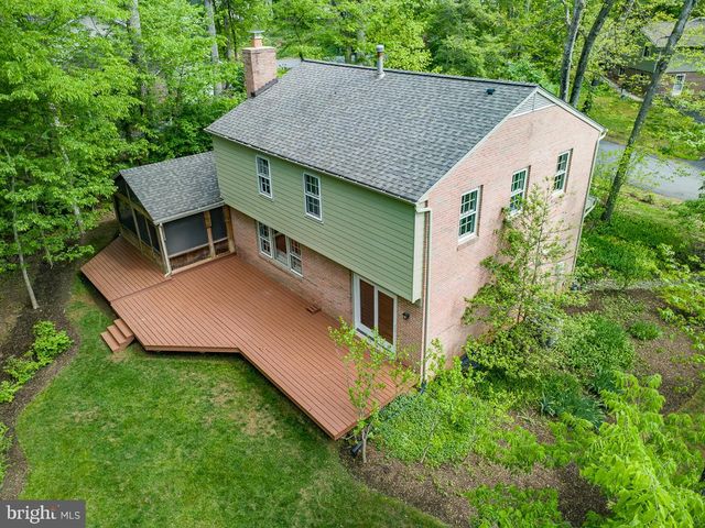 2302 SHORT RIDGE RD, Reston, VA 20191
