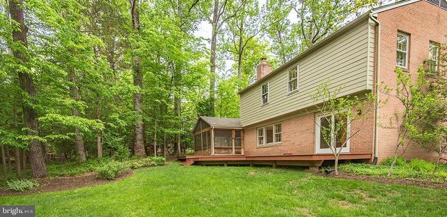 2302 SHORT RIDGE RD, Reston, VA 20191