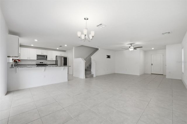 1096 PAPAYA CIRCLE, Davenport, FL 33897