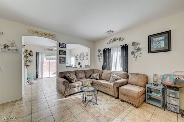 6312 Snap Ridge Street 102, North Las Vegas, NV 89081