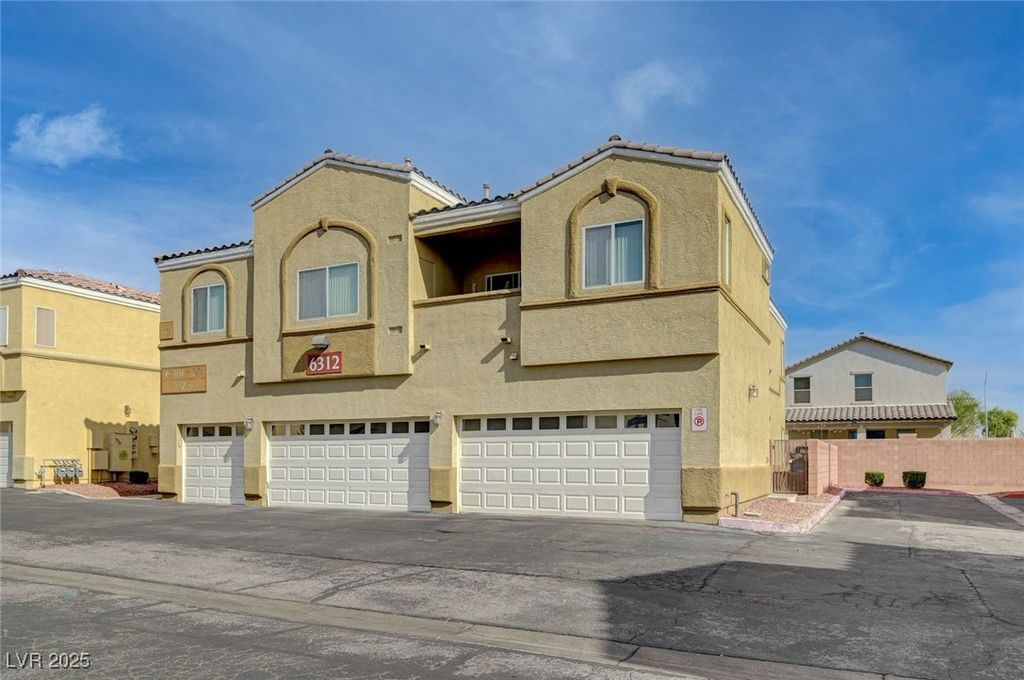 6312 Snap Ridge Street 102, North Las Vegas, NV 89081
