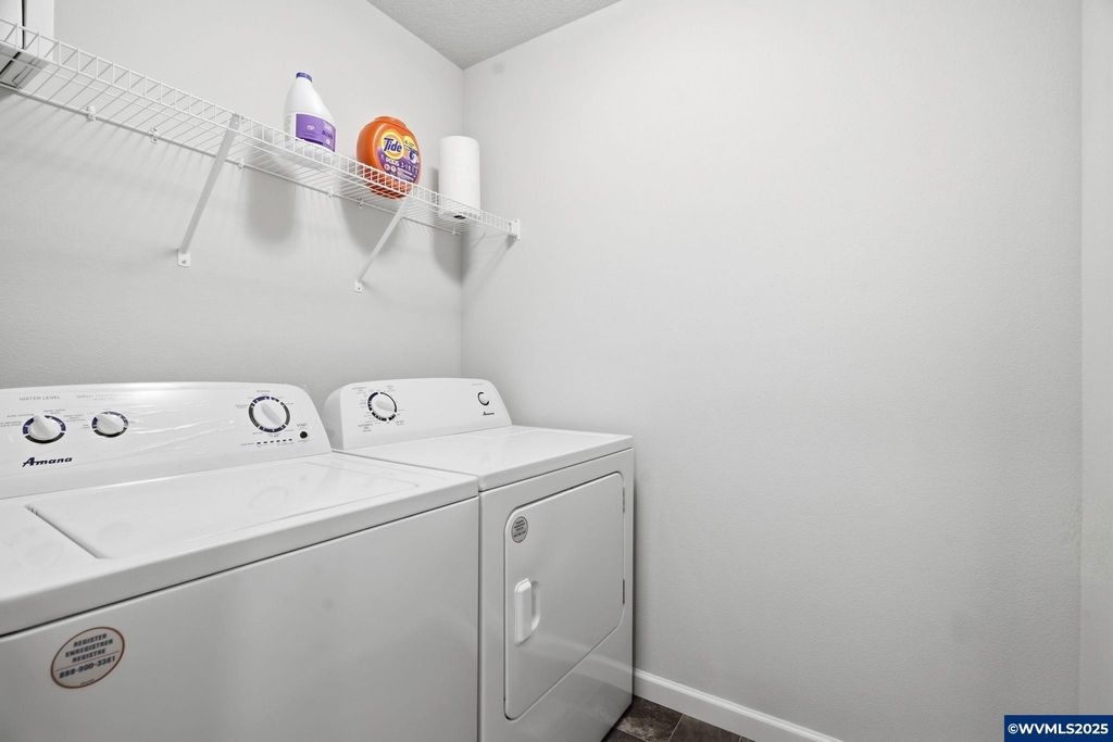 Image 20 of property listing at 2618 NW Shadden Dr, Mcminnville, OR 97128