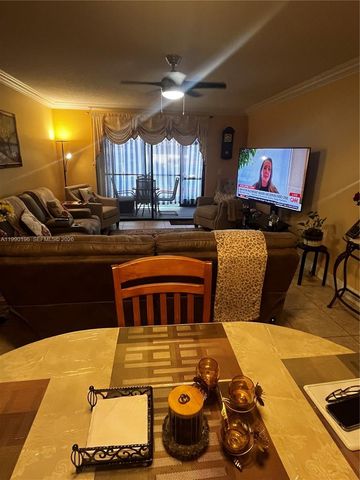 200 Berkley Rd 123, Hollywood, FL 33024