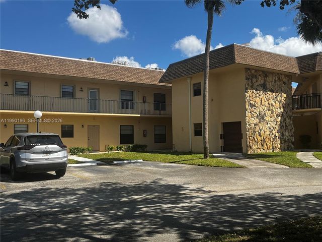 200 Berkley Rd 123, Hollywood, FL 33024
