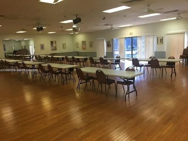 200 Berkley Rd 123, Hollywood, FL 33024