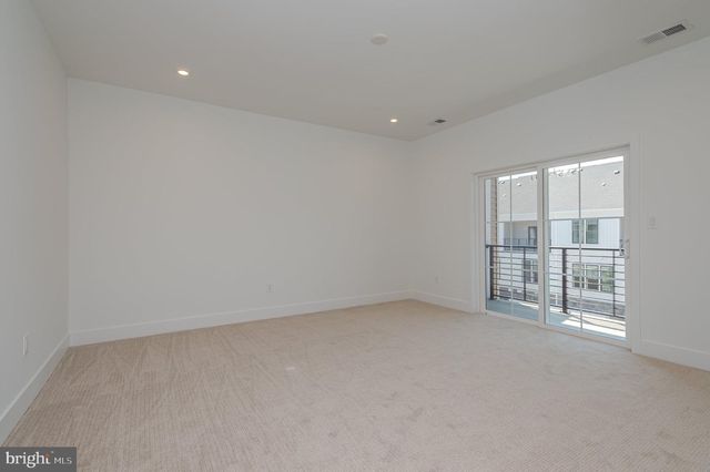 12203 ROSSINI DR, West Windsor, NJ 08540