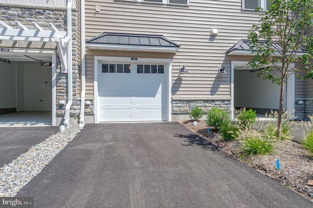 12203 ROSSINI DR, West Windsor, NJ 08540