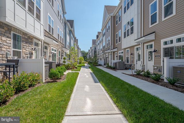 12203 ROSSINI DR, West Windsor, NJ 08540