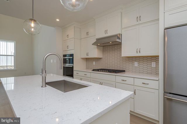 12203 ROSSINI DR, West Windsor, NJ 08540