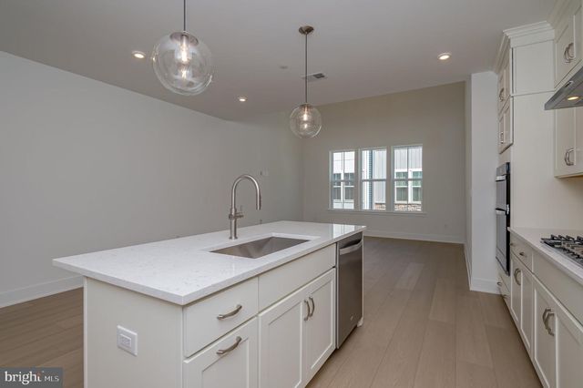 12203 ROSSINI DR, West Windsor, NJ 08540