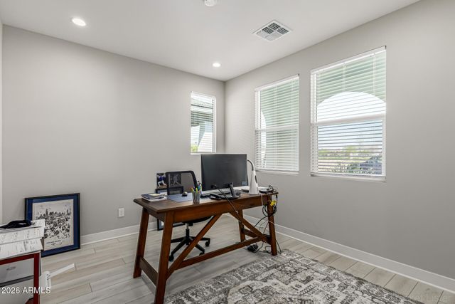 17631 W CRAWFORDSVILLE Drive, Surprise, AZ 85388