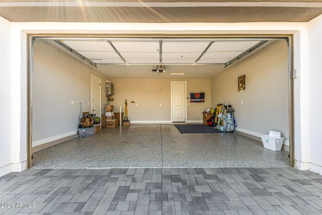 17631 W CRAWFORDSVILLE Drive, Surprise, AZ 85388