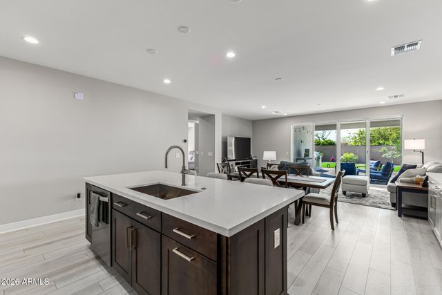 17631 W CRAWFORDSVILLE Drive, Surprise, AZ 85388