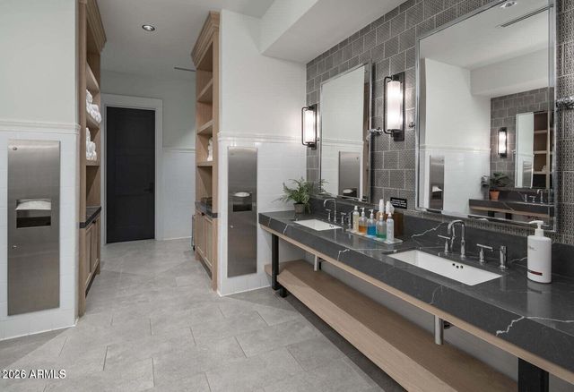 17631 W CRAWFORDSVILLE Drive, Surprise, AZ 85388