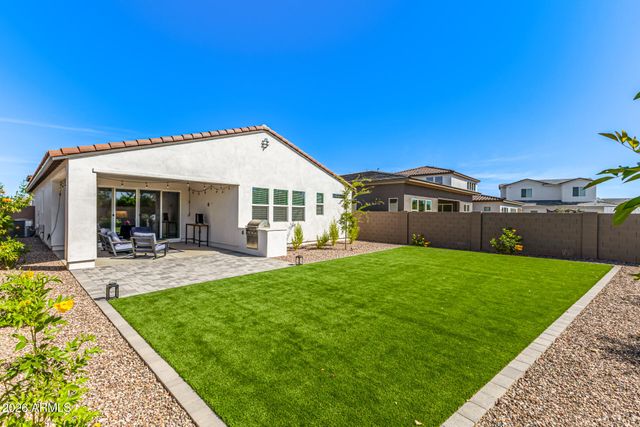 17631 W CRAWFORDSVILLE Drive, Surprise, AZ 85388